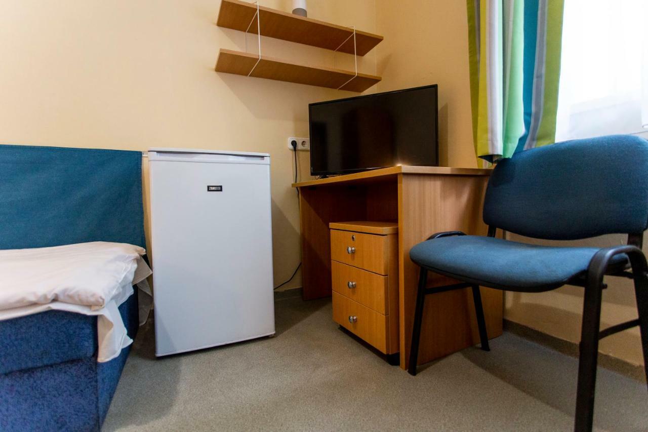 Pd Hostel Dunaújváros Kültér fotó
